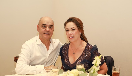  Eloy Pérez y Montserrat Prieto.