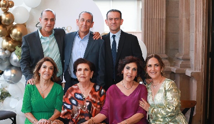  Familia Cabrera.