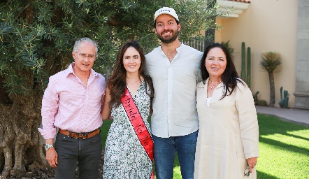  Jorge Aldrett, Pau Aldrett, Carlos González y Claudia Álvarez.