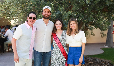  Adrián Muñiz, Carlos González, Pau Aldrett y Araceli Palau.