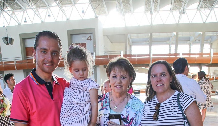  José Alberto Torres, Daniel Torres, Melina Torres, María del Pilar Ocejo y Pilar Torres.