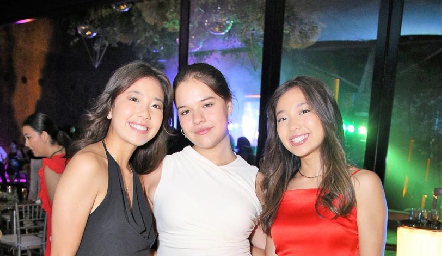  Jovana Samura, Majo Martínez y Loana Samura.