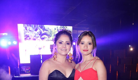  Jesica González y Paola Rocha.