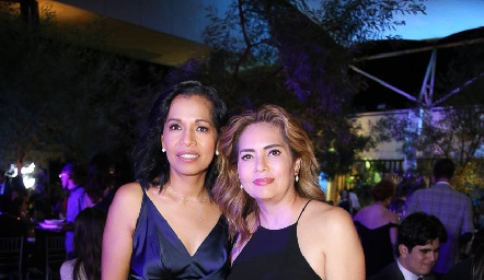  Ana Lelia Colín y Erika Rodríguez.