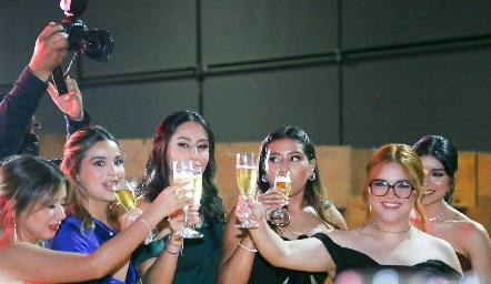  Brindis.