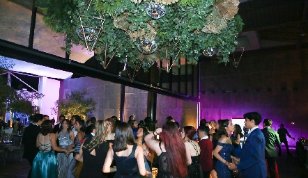  Hora de bailar.