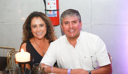  Paty Lara y Juan Ariel Reyes.