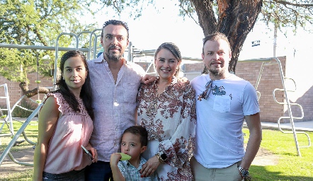  Regina cumple 8 años.
