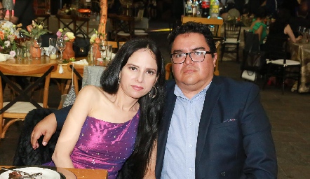  Claudia Lozano y Abraham  Zamiro.