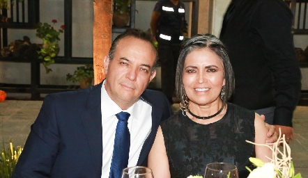  César Figueroa y Martha Rangel.