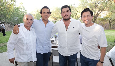  Gerardo Serrano, Horacio Tobías, Toro Gómez y Gerardo Serrano.