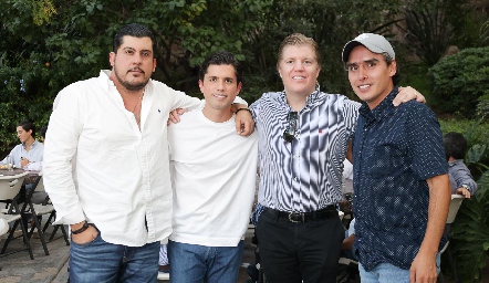  Toro Gómez, Gerardo Serrano, Manuel Zárate y Xavier Azcárate.