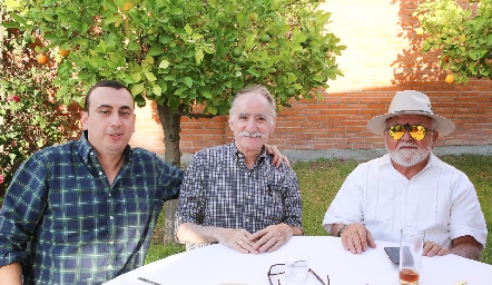  Humberto Reynoso, Juan Manuel Zermeño y Gustavo Carreón.