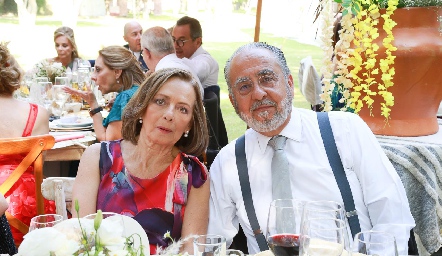 Rosana y Alfonso González.