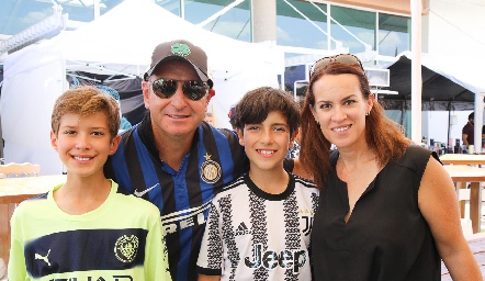  Familia Pedroza Reynoso.