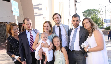  Familia Abud.