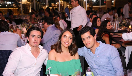  Gustavo Puente, Tatina Puente y Sebastián Rodríguez.