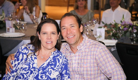  Pili Torres y José Ramón Martínez.