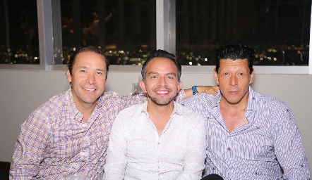  José Ramón Martínez, Gallo Robledo y Gabriel Zárate.