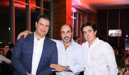  Ángel Rodríguez, Gustavo Puente y Gustavo Puente.