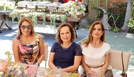  Susana Herrera, Nena Dávila y Maite Yamin.