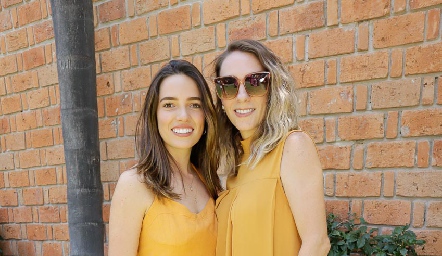  Montse Piñero y Ana Lucía  Abella.