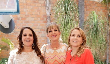  Gabriela Payán, Yolanda Payán y Anabel Gaviño.