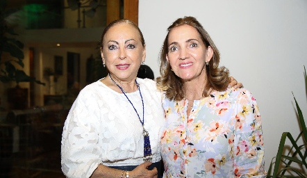  Rebeca Konishi y Mónica Alcalde.