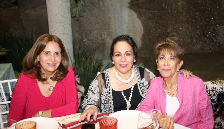  Martha Acevedo, Lila González y Lucero Rosillo.