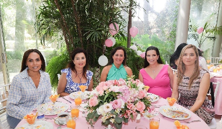 Marianela Villanueva, Rosy Vázquez, Susana Salgado, Dalia Echegollen y Liliana Munguía.