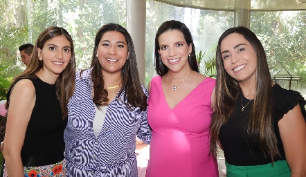  Paty Gómez, Carmelú Díaz, Dalia Echegollen y Elizabeth Estévez.