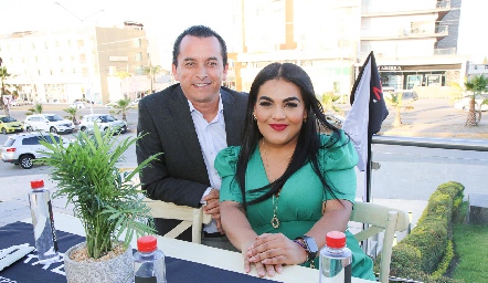  Antonio Coronado y Paola Delgado.