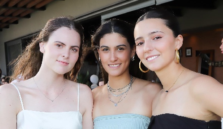  María Benavente, Natalia Gárate y Cristina Nava.