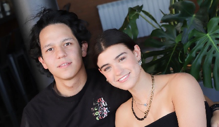  Rolando Fernández y Miranda Pizzuto.
