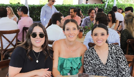  Andrea Martínez, María Martínez y Mariela Pérez.