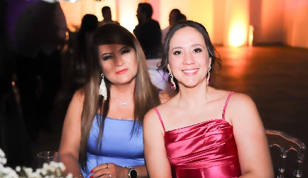  Isela Hernández Herrera y Ana Laura Meraz.