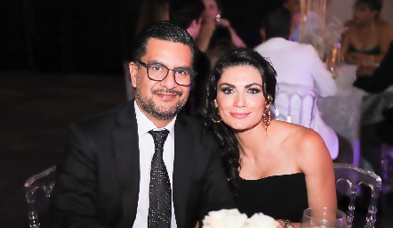  Alejandro Mendoza y Karla Cabrera.