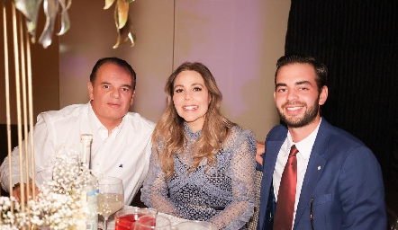  Francisco Labastida, Cinthia de Labastida y Adrián Labastida.