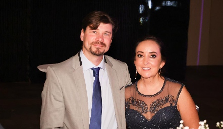 Adolfo Díaz Muñoz y Cinthia Contreras.