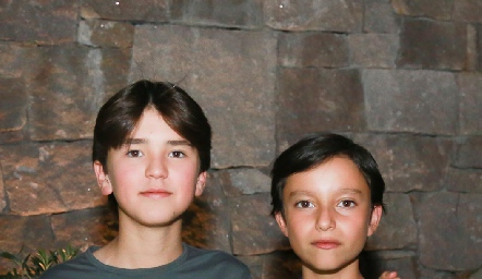  Rodrigo Díaz y Patricio Leos.
