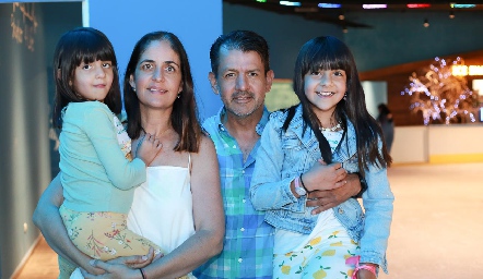  Inés, Paola Soto, Obed y Emma Gutiérrez.