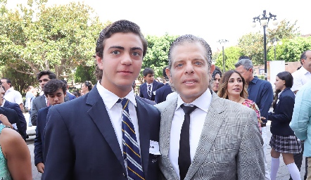  Omar Feres con su padrino Juan Carlos Feres.