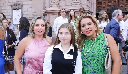 Karla Saucedo, Dana Heinze y Maribel Torres.