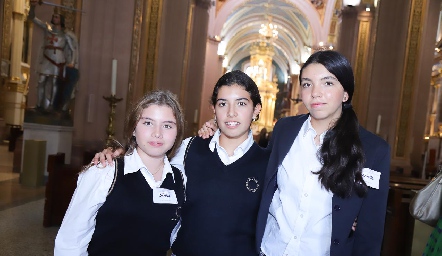  Dana Heinze, Isabel Algara y Marisol Chalita.