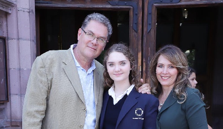  Javier Aldana, Karen Aldana y Tere Orozco.