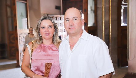  Karla Saucedo y Carlos Heinze.