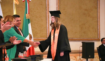  Camila Bárcena.