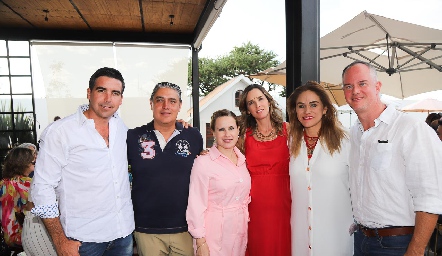  Manuel Labastida, David Cortés, Michelle Baeza, Eunice Camacho, Danae Enríquez y Max de Alba.