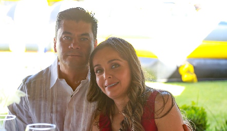  Carlos Borja y Roxana Prieto.