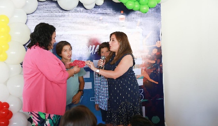  Entrega de premios.
